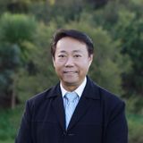 Desmond Lee